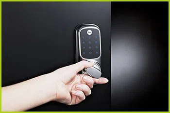 Expert Locksmith Services Kansas City, MO 816-826-3122 Expert Locksmith Services Kansas City, MO 816-826-3122 - 11-business-locksmiths
