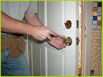 Expert Locksmith Services Kansas City, MO 816-826-3122 Expert Locksmith Services Kansas City, MO 816-826-3122