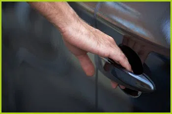 Expert Locksmith Services Kansas City, MO 816-826-3122 Expert Locksmith Services Kansas City, MO 816-826-3122 - 8-opening-car-locks